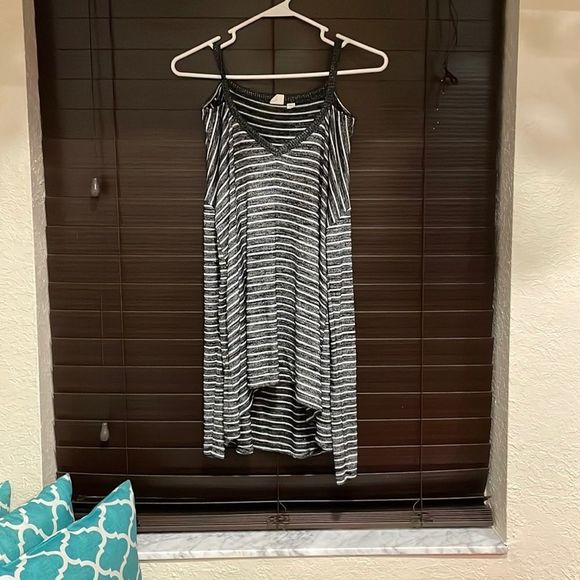GAP Striped Soft Spun Cold‎ Shoulder - Picture 1 of 6